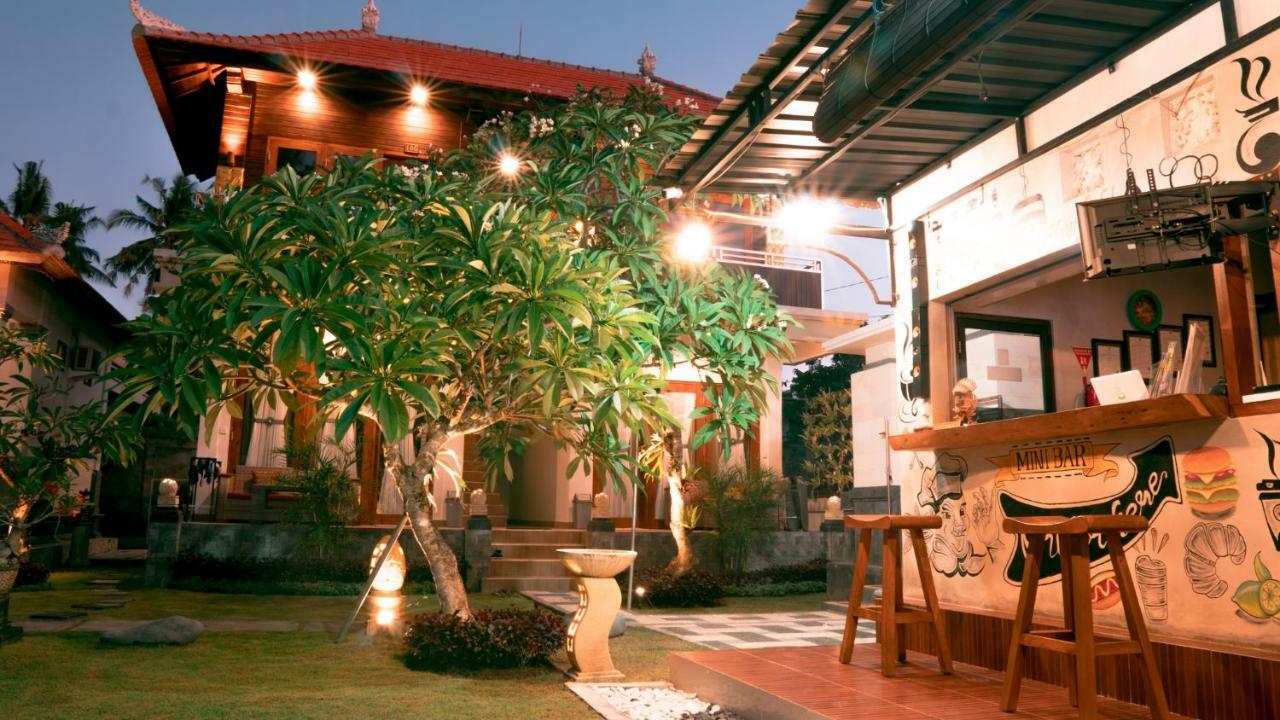 The Kanha Palace Batununggul Luaran gambar